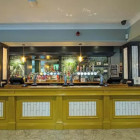 Hotel The Fox 3*
