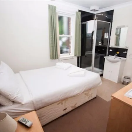 Fox ホテル ギーズバラ